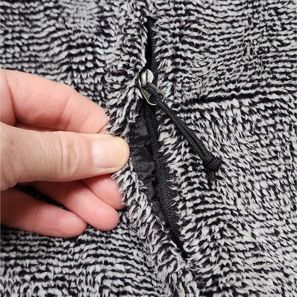 The North Face Women's Osito 2 Fleece Jacket - Picture 6 of 9